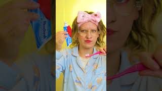 Let’s Make The Most Satisfying Toothpaste Rainbow Art #shortsvideo