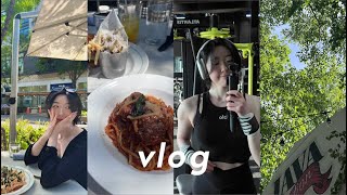 [VLOG] new apartment, morning routine, shoulder day routine, my english skills..?