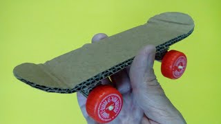 Como fazer um SKATE de papelão e tampinhas de garrafas pet / skate caseiro de dedo com recicláveis