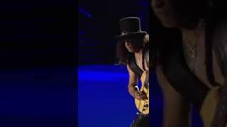 Guns N' Roses - Sorry - Slash Guitar Solo (LIVE)
