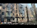 Deadly Russian missile strike destroys apartment building in central Ukraine