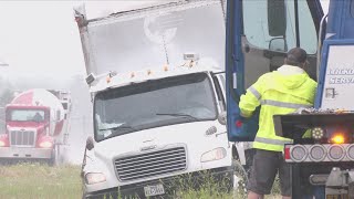 Slick roads lead to series of wrecks on I-49