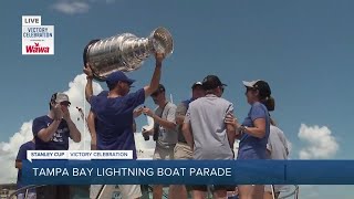 Lightning owner Jeff Vinik lifts Cup, nearly drops it