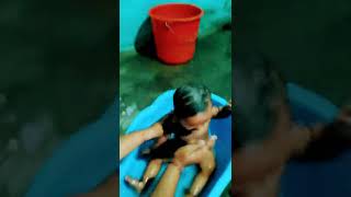 #zoya bath tub me nha rhi h#please subscribe my channel#shorts😄😲🛀💖🌹🙏