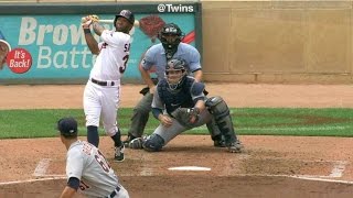 DET@MIN: D. Santana's triple plates two in the 4th