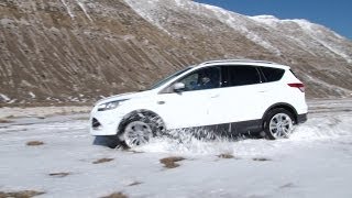 Come guidare sulla neve e su fondi a bassa aderenza