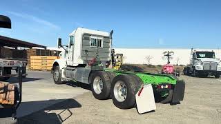 GovDeals: 2014 Kenworth T800 T/A Day Cab Truck Tractor