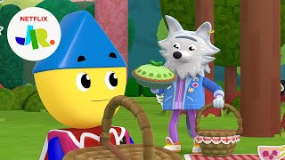 Red Riding Hood's Pickle Pie Picnic 🥧 Charlie's Classic Tales with a Twist | Netflix Jr