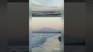 穏やかな夜明け前の鵠沼海岸🌊淡紅白雪富士山🗻江ノ島寝観音様👸5月18日✨