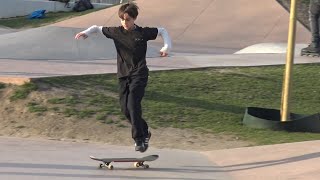 skater  Bram  op de  Blaarmeersen in Gent  op 24 maart 2021