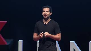 El poder de los viajes | Alan Estrada | TEDxUANL