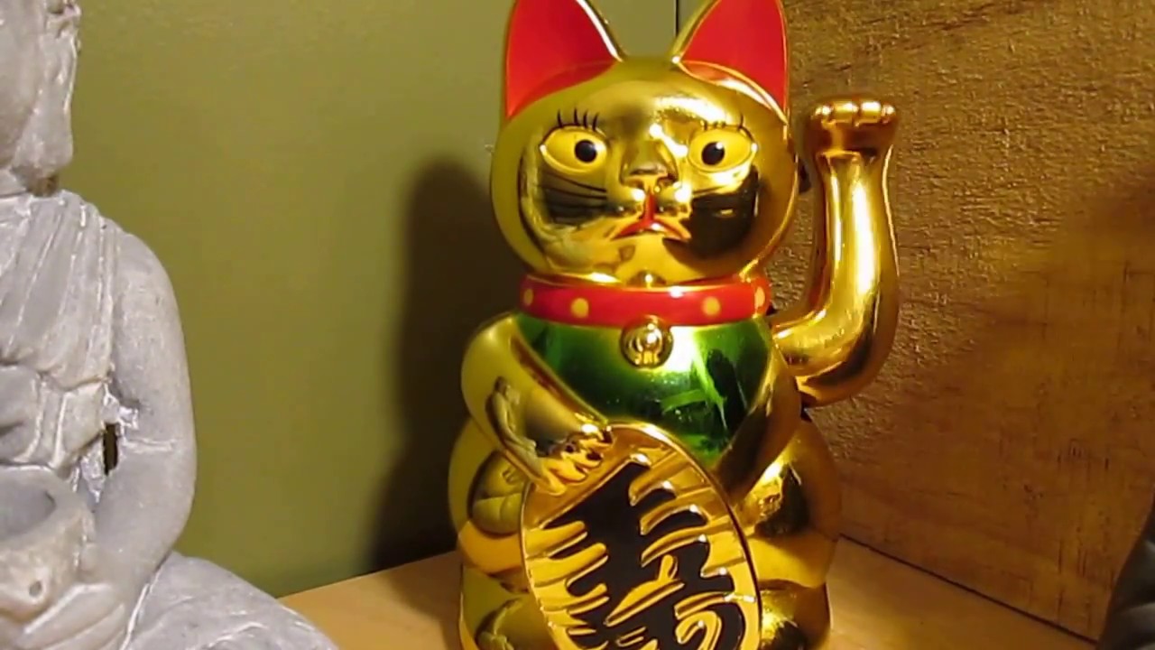 Maneki-neko Lucky Cat Waves You Good Luck - YouTube