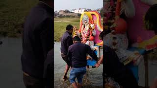 😭 Bidai kaise kri #maasaraswati #murtipuja #visarjan #pawansingh #song #trendingshorts #viralvideos