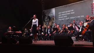 Julianna Grabowska - Biały krzyż | „Nam twierdzą będzie każdy próg”  2017