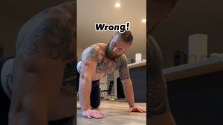 Stop doing knee pushups like this #homeworkout #pushups #calistenia