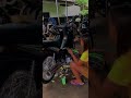 Supra nya bapak,motor tua jgn di kasari🙏🙏🙏