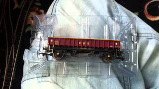 A video review of the Hornby R6225A 2 Axle EWS Coalfish weathered wagons