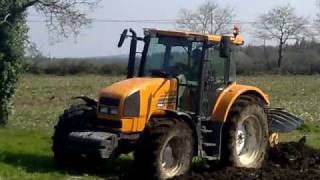 RENAULT ARES 640 RZ + PABLO.mp4