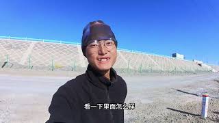 骑行新疆，19岁少年再次挑战戈壁滩，一路向东前往内蒙古，