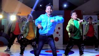 Download Mp3 Umay - Pesta Sekolah Official Video Klip