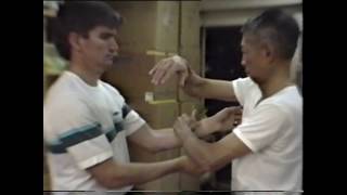 Wing Chun 's Chi Sau -  Chu Shong Tin 1991