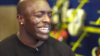 Akinfenwa hears what Spurs players have to say about him | Emirates FA Cup 2016-17