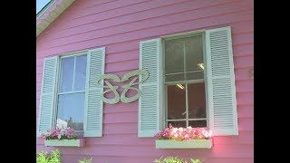 Pink house in Hudson draws city violation