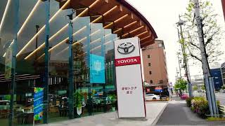 AICHI TOYOTA.高辻店 近代的建物の空間はダイナミックです！