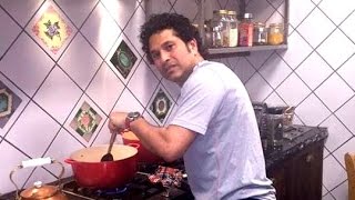 Sachin Tendulkar becomes chef for his friends