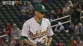 5/5/15: Chavez dominates to lead A's to victory