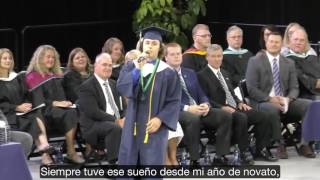 Canta en graduacion