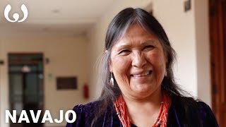 WIKITONGUES: Barbara speaking Navajo