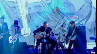 GORILLAZ PLASTIC BEACH- MICK JONES - PAUL SIMONON on Jonathan Ross show