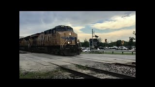 UP 7939 w/ Killer K5HL! Leads A Mixed Freight Train Thru Buda TX [Raw Video]