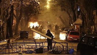 Atene, scontri tra anarchici e forze dell'ordine