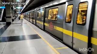 Patel Chowk Metro Station Yellow Line Arriving At High Speed 🔥