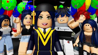I AM THE ONLY SMART ONE IN MY FAMILY!! ROBLOX BROOKHAVEN (CoxoSparkle)