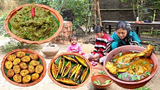 সবজি দিয়ে বানানো এরকম চিকেন এই প্রথমবার রান্না করলাম সঙ্গে কিছু ভাজাভুজি আর সিমের ভর্তা