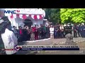 Berebut Takhta Keraton Kasepuhan Cirebon, Sekelompok Orang Segel Gerbang Keraton #LIM 17/08