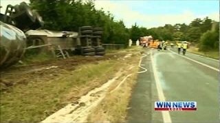 Foxground Truck Accident - WIN News Illawarra 10-4-2012