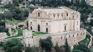 Panoramica completa dellla chiesa di San Matteo sulla città di Scicli