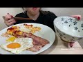 【asmr】炊きたてご飯とベーコンエッグ 最高の朝ごはん eating sounds freshly cooked rice with bacon... not talking