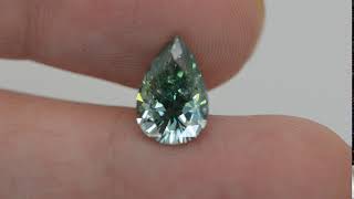 Loose Pear Shape Diamond Fancy Green Color 2.70 Carat VS2