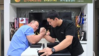 🔥휴가 나와서 하는 팔씨름 +45kg 구간 컬 [팔씨름 일기📖]🔥 김경호 선수님(12월 30), 더암/인하암즈 선수님  [더암1월 2일 (영상에는 1월 3일인데 실수입니다.)]