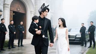 An ordinary girl accidentally bears a werewolf CEO’s son, gaining his lifelong loyalty and love!