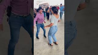 Ana y Gonzalo, pulga de alamo Tx  #dance #956valley #dancemusic #foryou #lapulga #youtubeshortsvideo