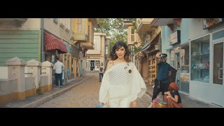 Aslı Demirer - Saat Oniki (Official Video)  #SaatOniki