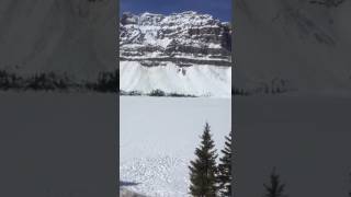 Lake Louise in ice 冰封了的路易斯湖