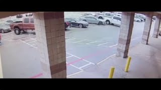 SURVEILLANCE VIDEO: Moment US Marshals serve warrant to Brazoria County deputy’s accused killer