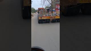 പട്ടിക്കൂട് കൊണ്ട് പോകാൻ 14 വീൽ ലോറി 😂😂#kerala #funny #truck #dogs #road #shorts #like #subscribe ❤️